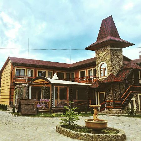 Minihotel Zolotoe Runo Ploskoye Luaran gambar