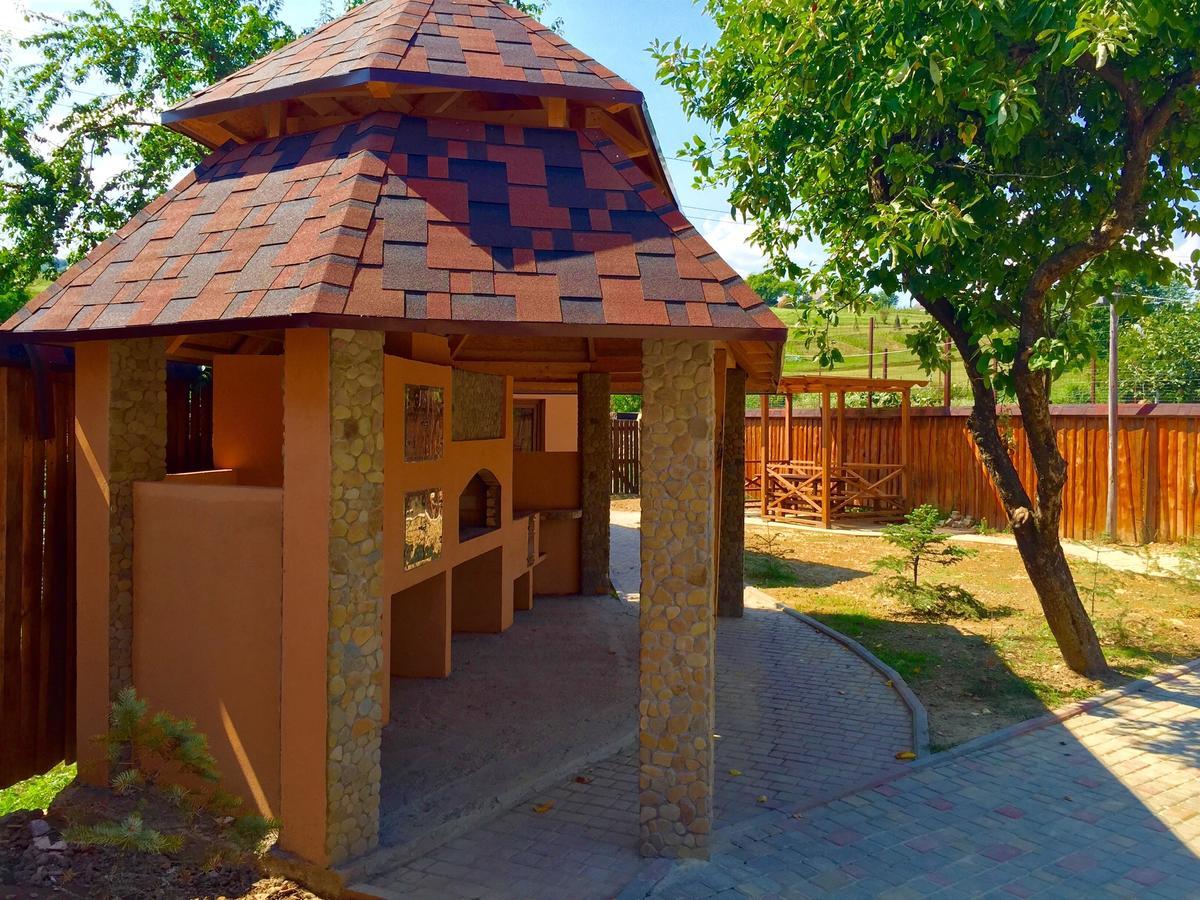 Minihotel Zolotoe Runo Ploskoye Luaran gambar