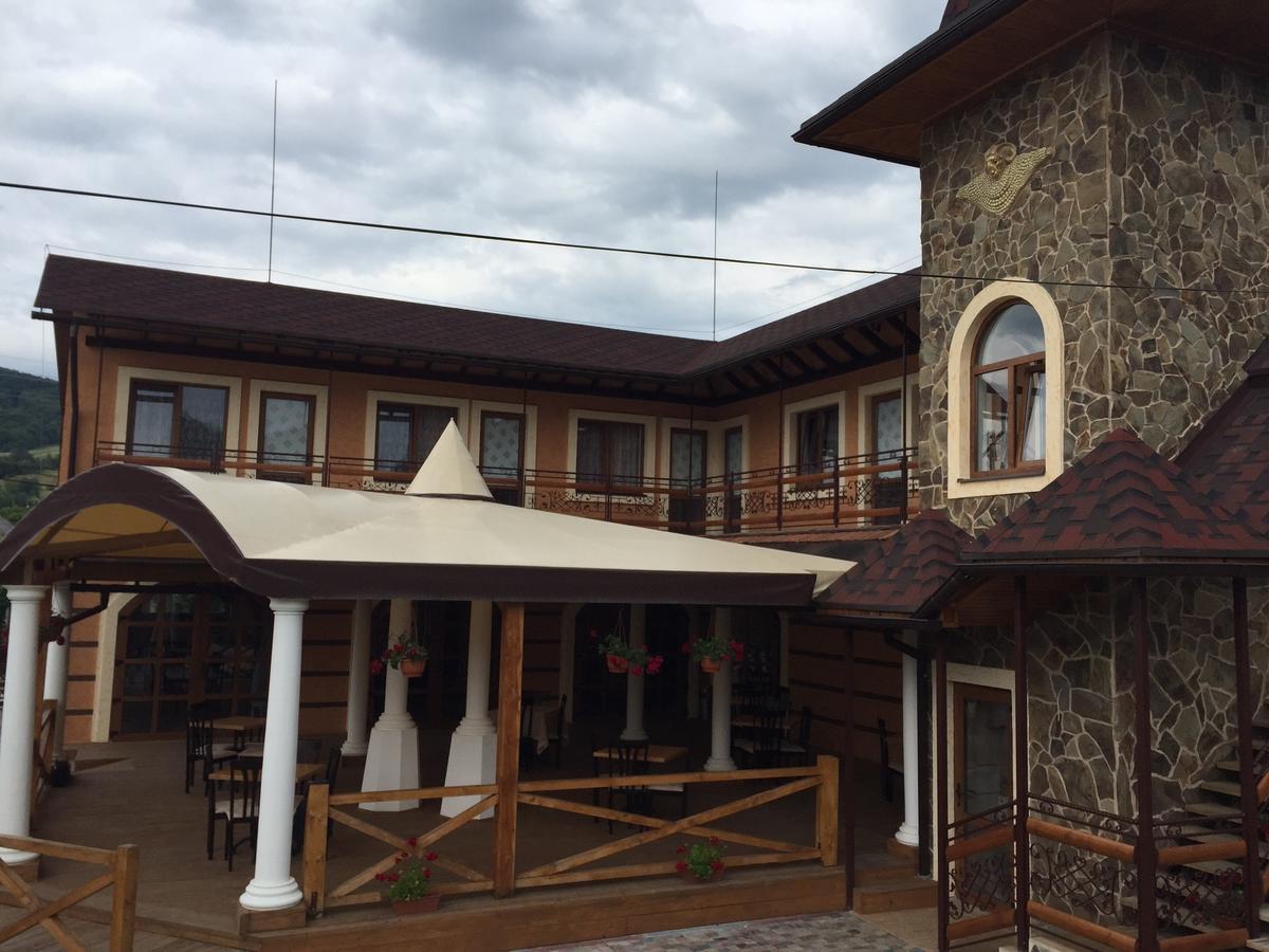 Minihotel Zolotoe Runo Ploskoye Luaran gambar