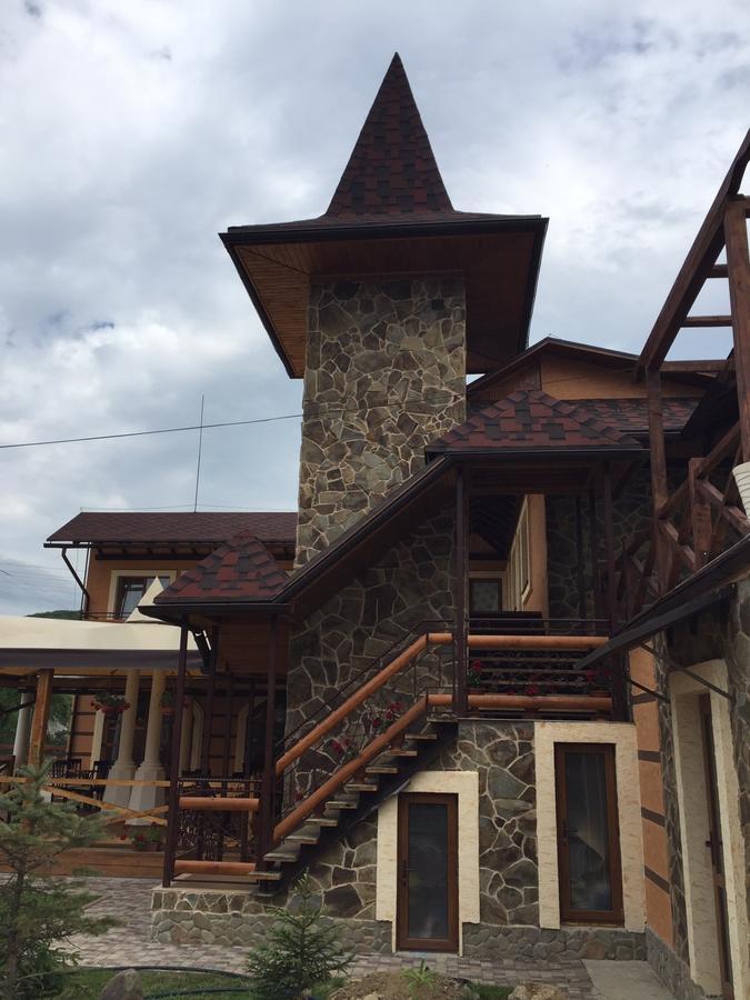 Minihotel Zolotoe Runo Ploskoye Luaran gambar