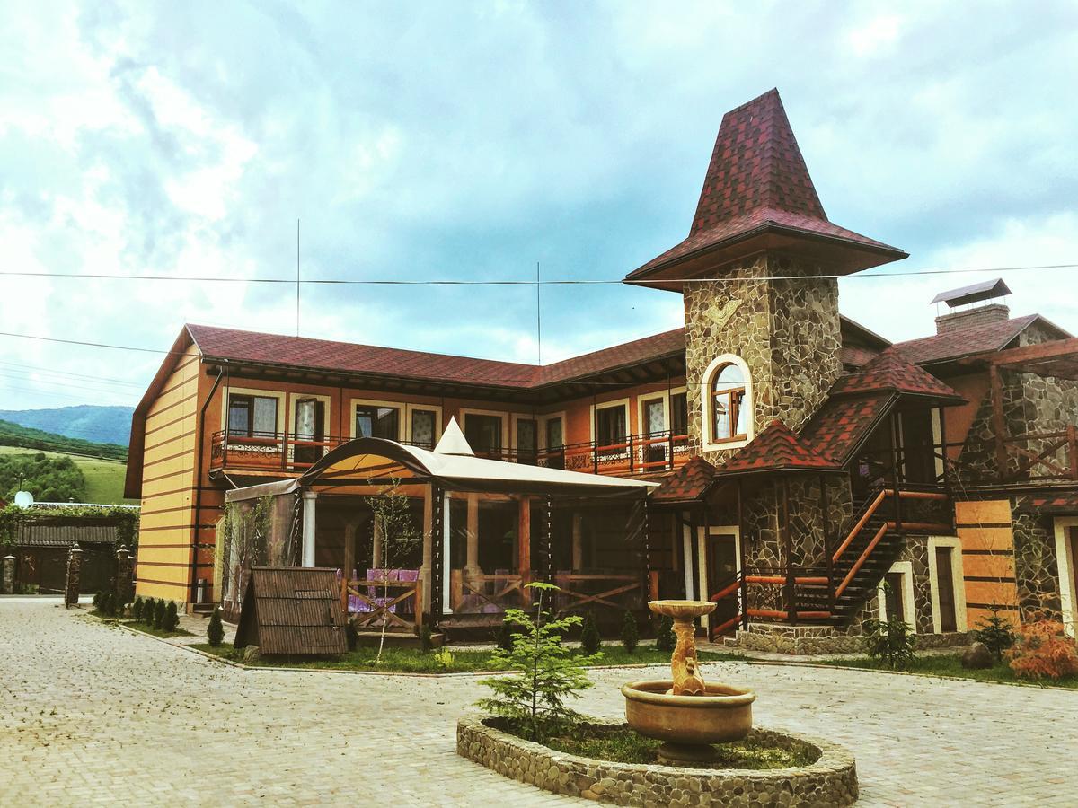 Minihotel Zolotoe Runo Ploskoye Luaran gambar