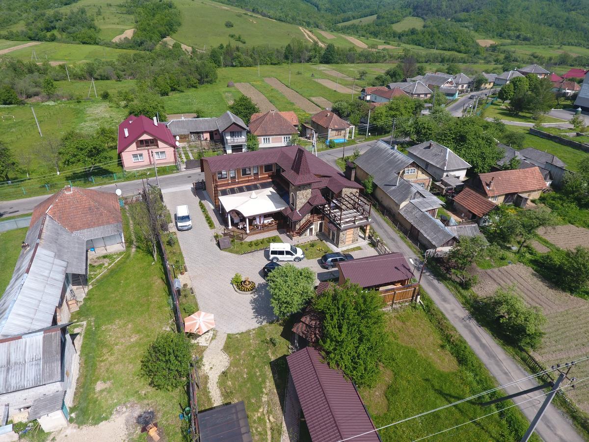 Minihotel Zolotoe Runo Ploskoye Luaran gambar